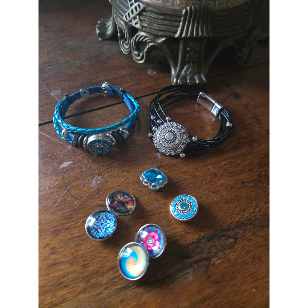 Interchangeable Snap Jewelry Set 2 Bracelets 6 Charms Blue Black Boho